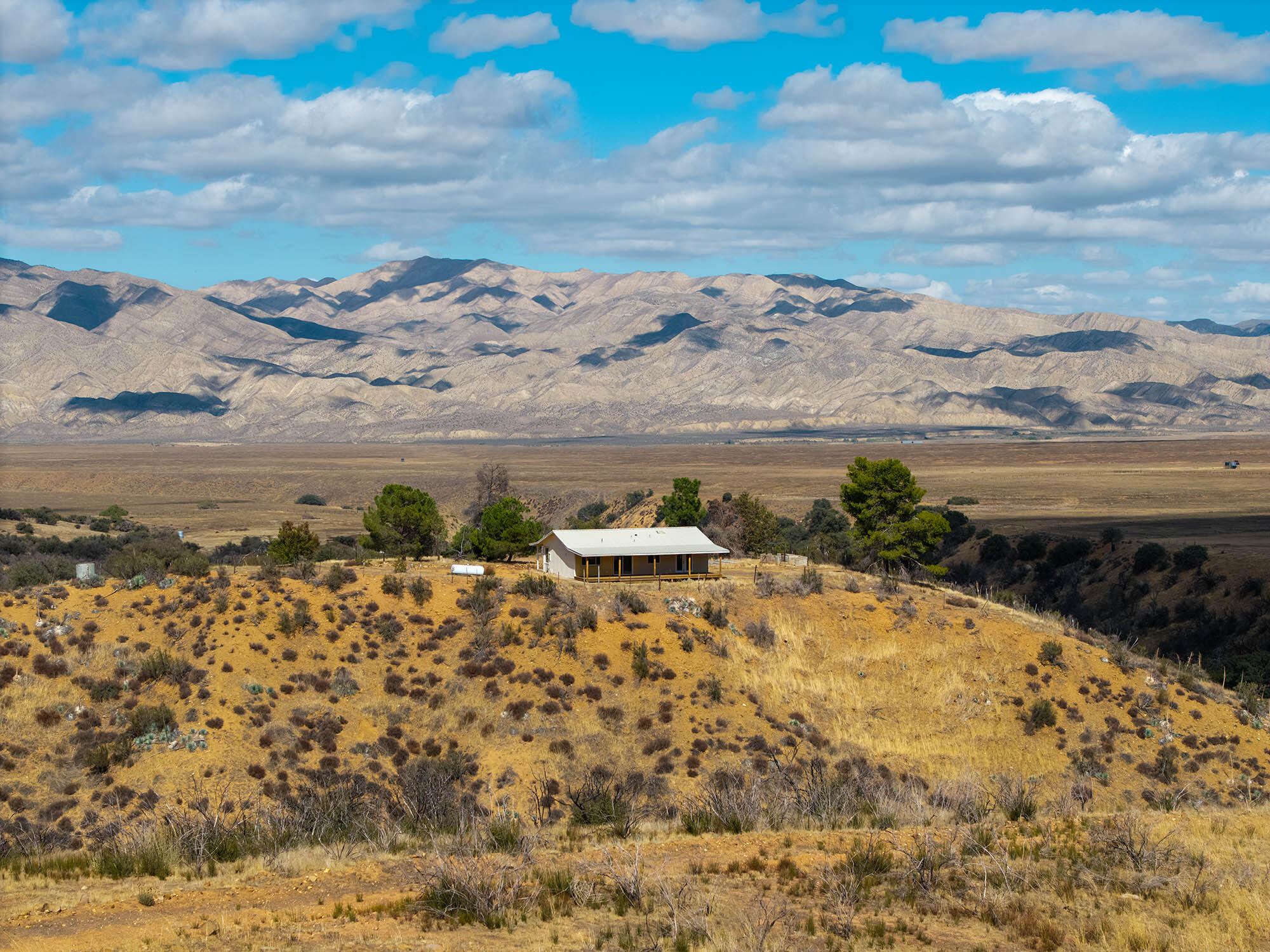 2170-7451 Aliso Park Road Cuyama, CA 93254 - Photo 26 of 72 a view of a lake with a mountain