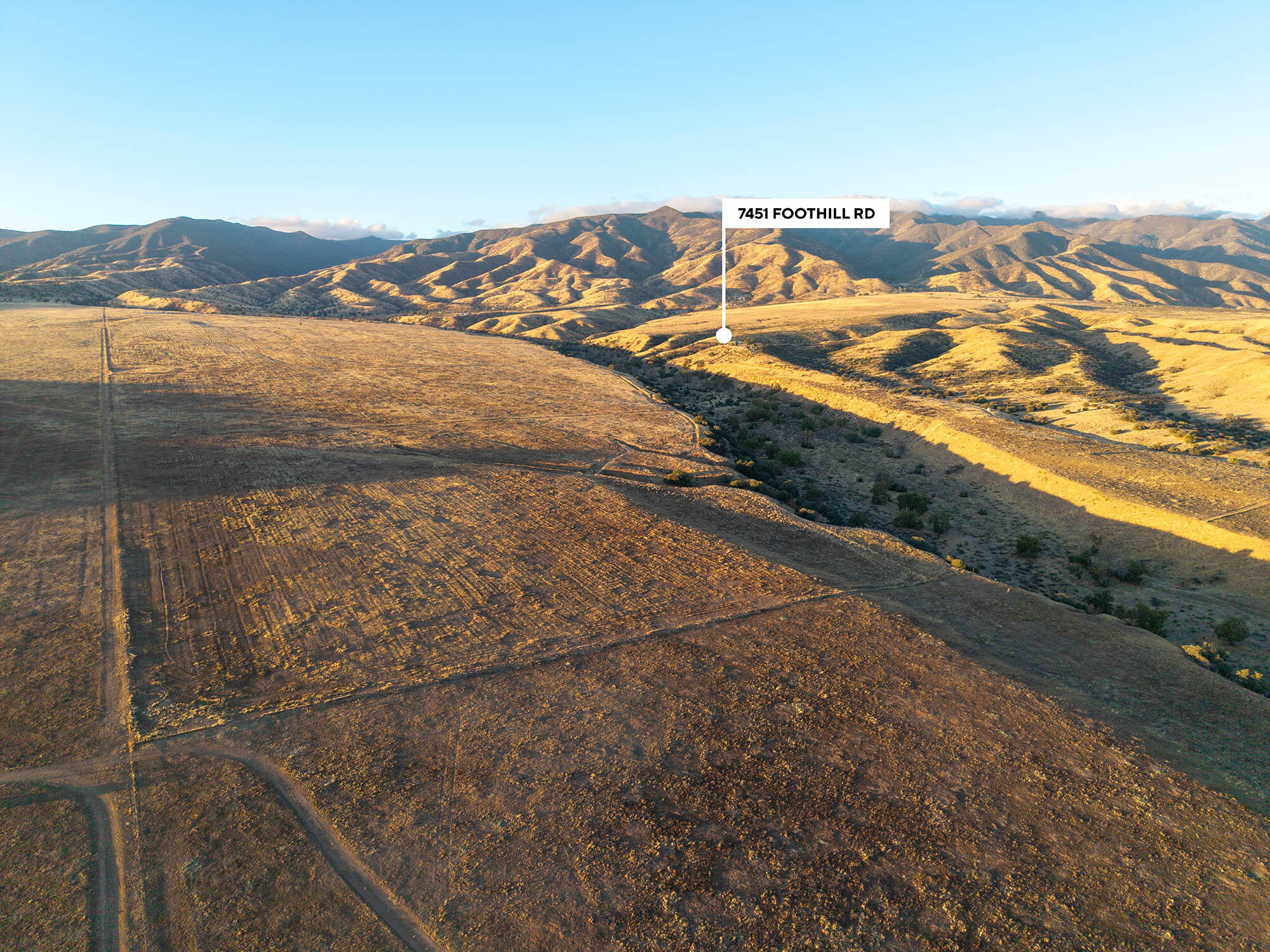 2170-7451 Aliso Park Road Cuyama, CA 93254 - Photo 37 of 72 a view of an ocean and a mountain