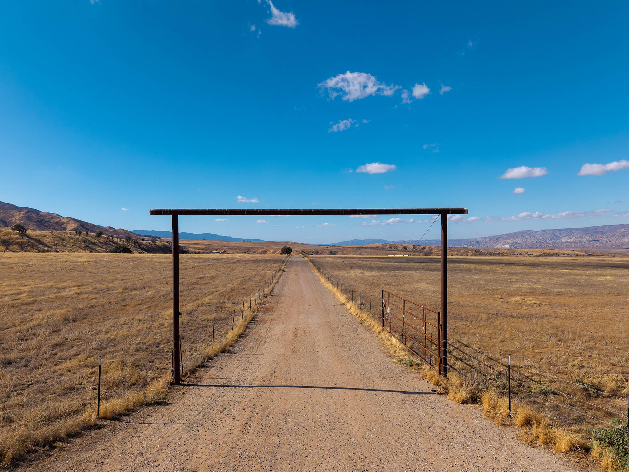 2170-7451 Aliso Park Road Cuyama, CA 93254 - Photo 57 of 72 a view of a balcony