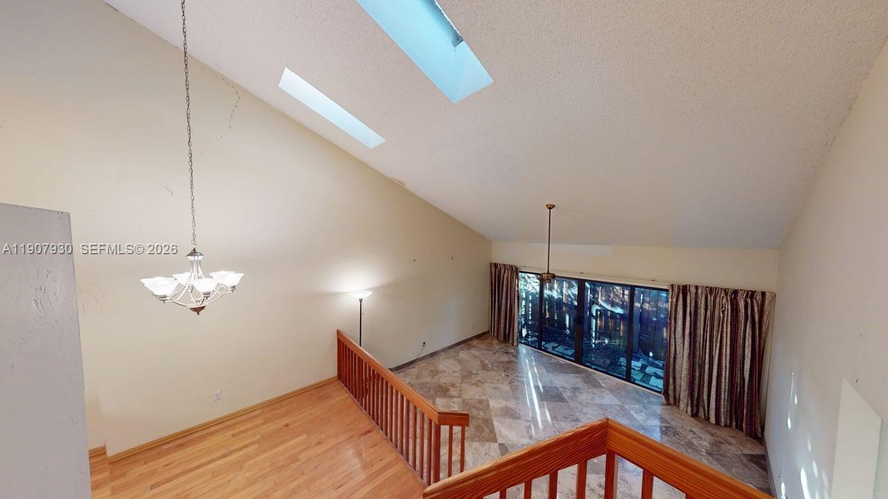 4222 Southwest 87th Terrace Davie, FL 33328 - Photo 51 of 85 high ceiling with moon light