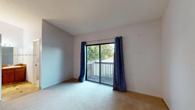 $405,000 | 4222 Southwest 87th Terrace, Davie, FL 33328