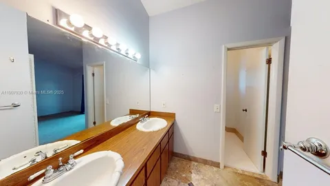 $435,000 | 4222 Southwest 87th Terrace, Davie, FL 33328