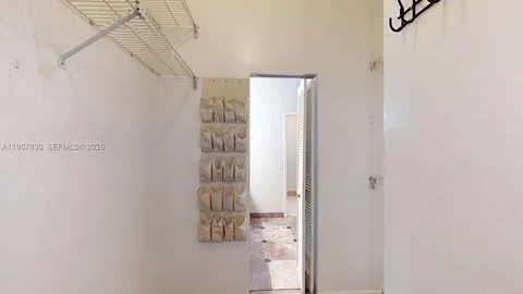 $405,000 | 4222 Southwest 87th Terrace, Davie, FL 33328