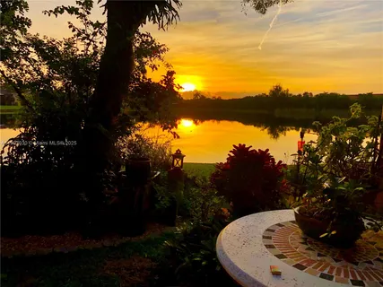 $435,000 | 4222 Southwest 87th Terrace, Davie, FL 33328