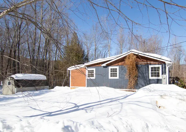 $499,000 | 438 Marshall Road, Duxbury, VT 05676