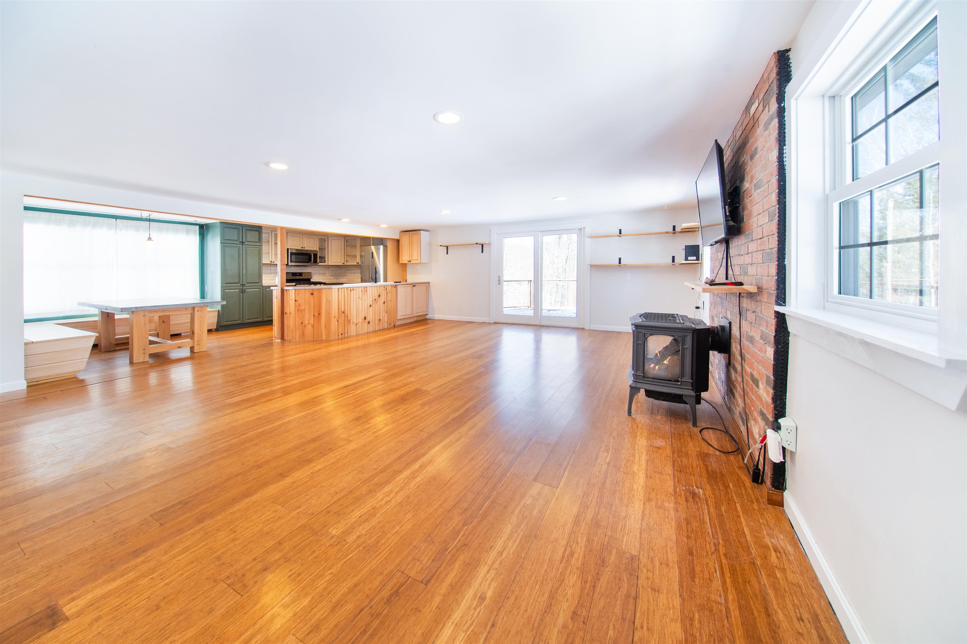 438 Marshall Road Duxbury, VT 05676 - Photo 5 of 39