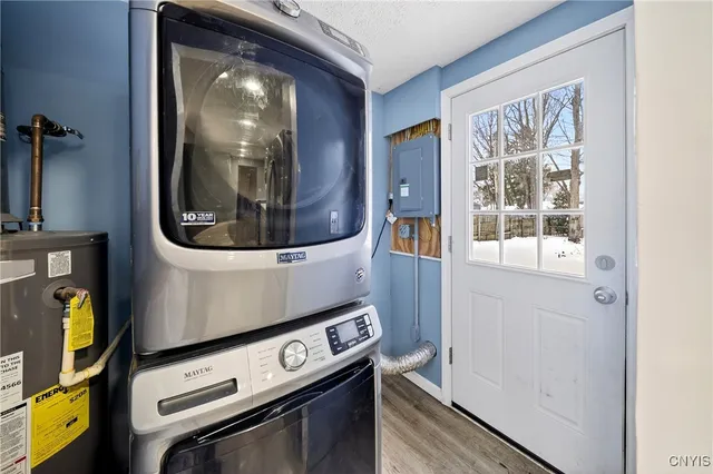 $214,900 | 314 Belmore Drive, Clay, NY 13212