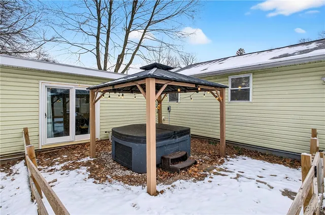 $214,900 | 314 Belmore Drive, Clay, NY 13212