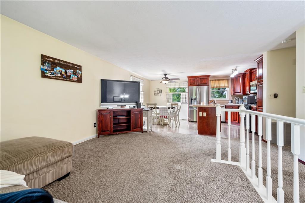 330 Partridge Run Road Gibsonia, PA 15044 - Photo 3 of 25 Gallery Image 3