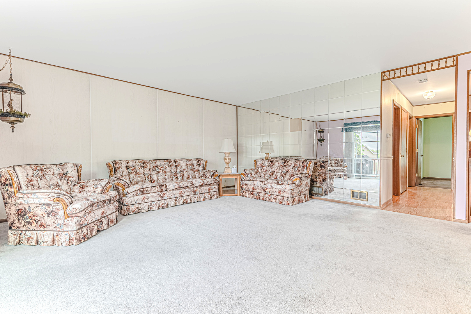 215 North Oltendorf Road Streamwood, IL 60107 - Photo 11 of 31 Gallery Image 11