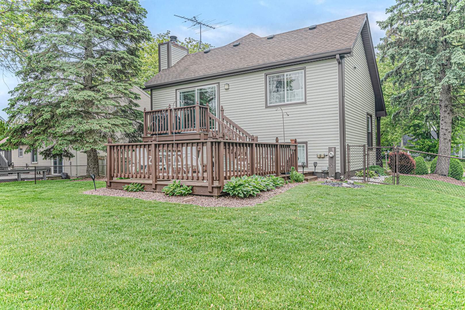 215 North Oltendorf Road Streamwood, IL 60107 - Photo 29 of 31 Gallery Image 29