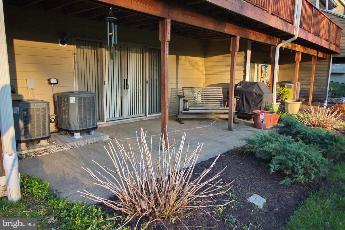 5237 Columbia Road, Unit 569 Columbia, MD 21044 - Photo 29 of 30 Exterior (Rear) - patio