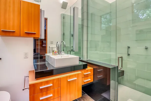 $1,699,900 | 131 49th Avenue East, West Fargo, ND 58078