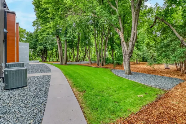 $1,699,900 | 131 49th Avenue East, West Fargo, ND 58078
