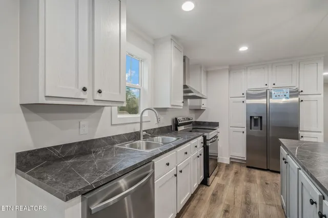 $284,900 | 503 Pine Street, Blaine, TN 37709