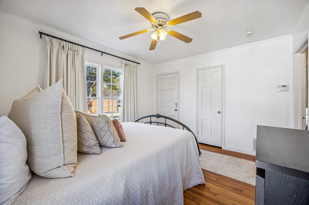 3704 Wildwood Road Fort Worth, TX 76107 - Photo 19 of 25