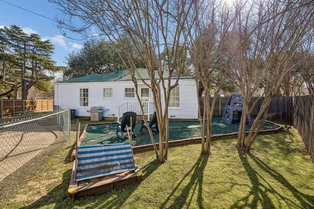 $425,000 | 3704 Wildwood Road, Fort Worth, TX 76107