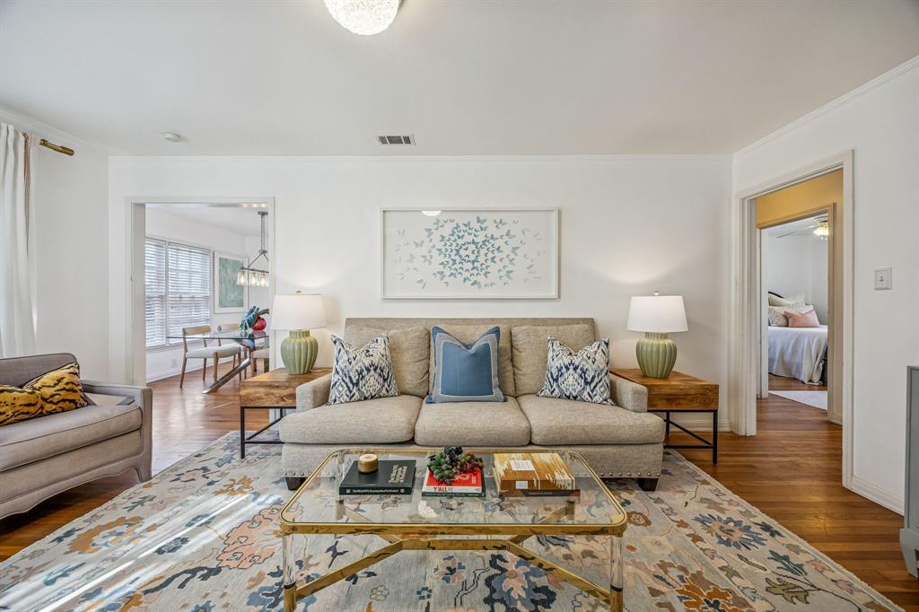 3704 Wildwood Road Fort Worth, TX 76107 - Photo 4 of 25