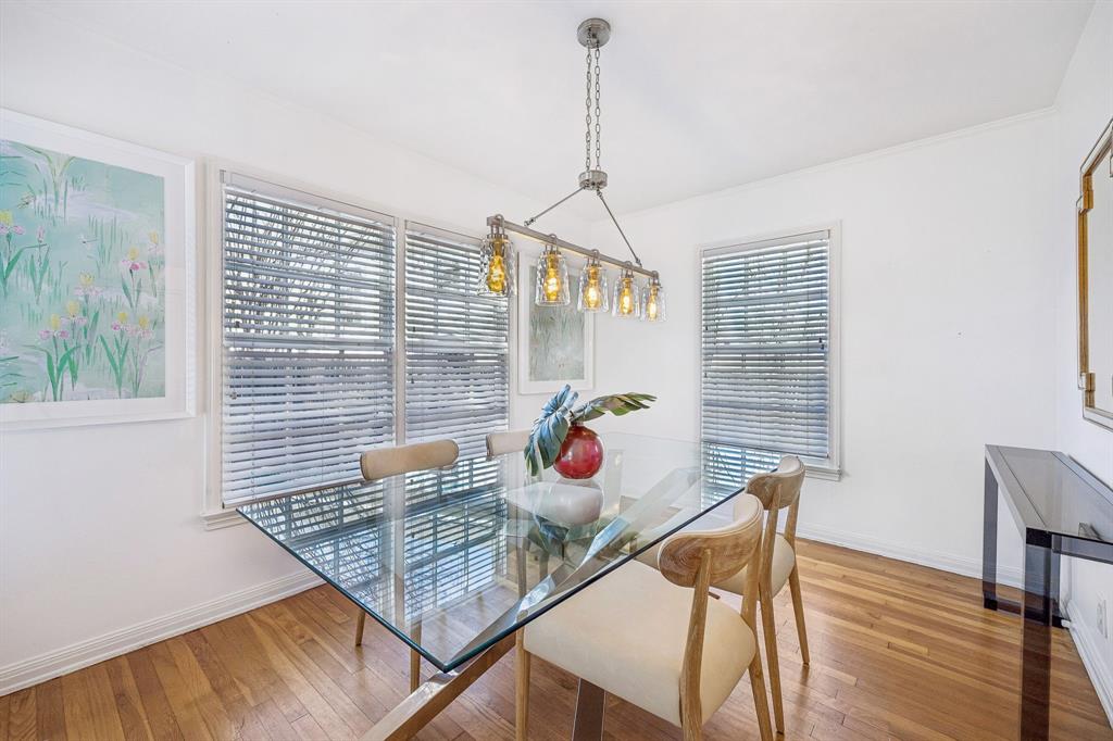 3704 Wildwood Road Fort Worth, TX 76107 - Photo 7 of 25