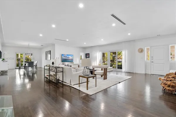$24,500 | 641 Island Road, Miami, FL 33137