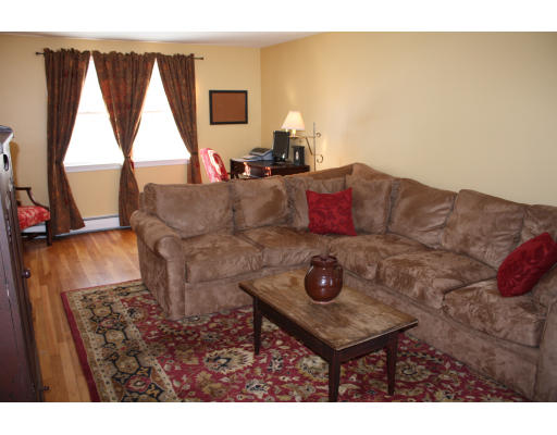 4 Stagecoach Road Medfield, MA 02052 - Photo 8 of 26 Gallery Image 8