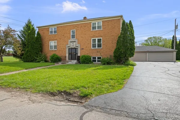 $875 | 2505 15th Street, Unit 5, Rock Island, IL 61201