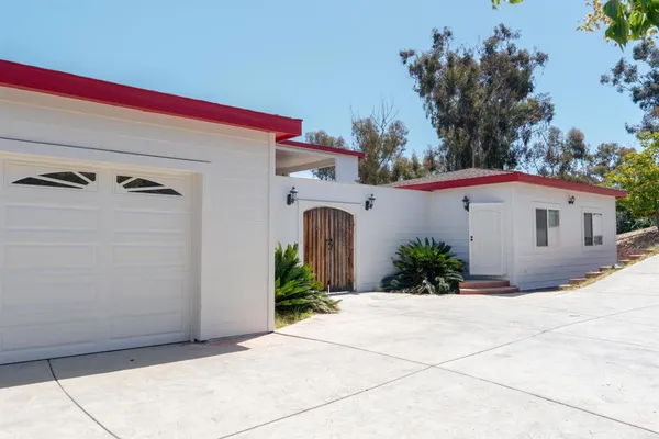 $2,915,000 | 441 Rancho Santa Fe Road, Encinitas, CA 92024