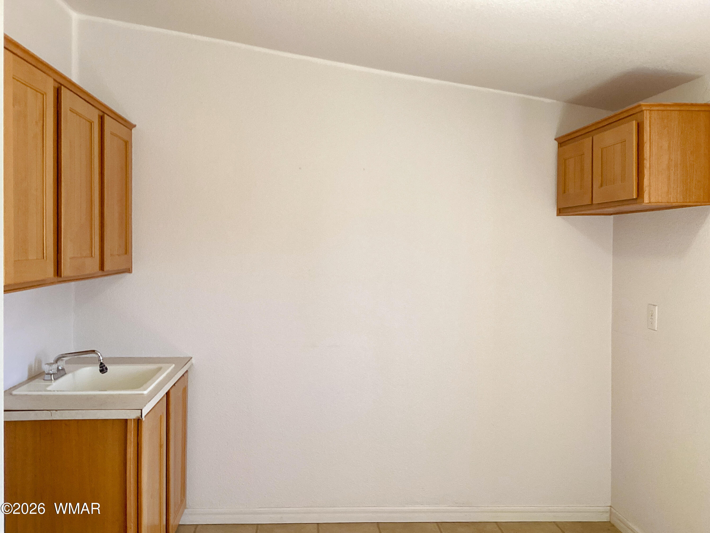 310 Timber Ridge Loop Show Low, AZ 85901 - Photo 19 of 42 Utility Room.