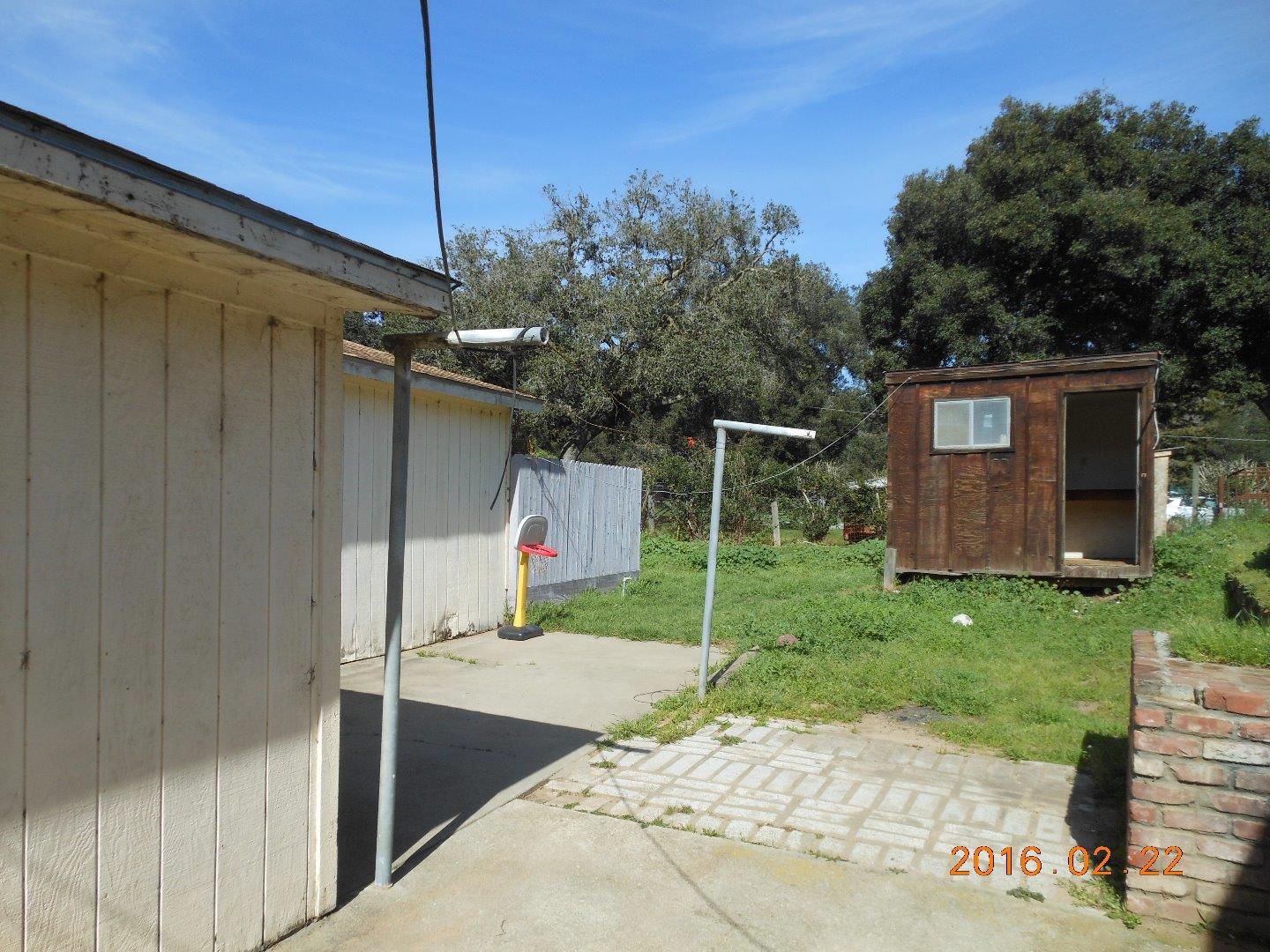 380 Echo Valley Road Salinas, CA 93907 - Photo 5 of 15 Gallery Image 5
