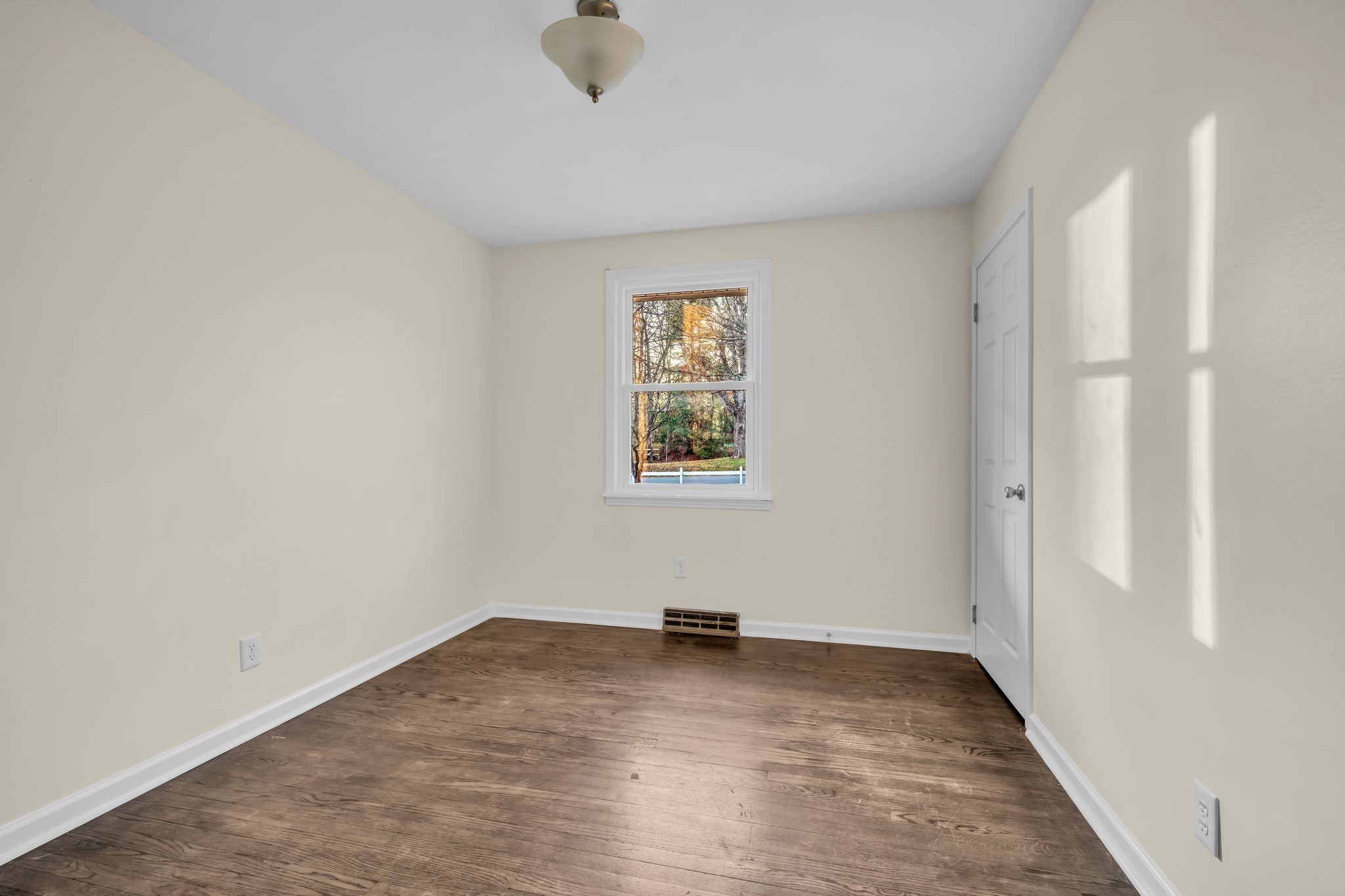 120 Robin Hood Road Dickson, TN 37055 - Photo 15 of 30