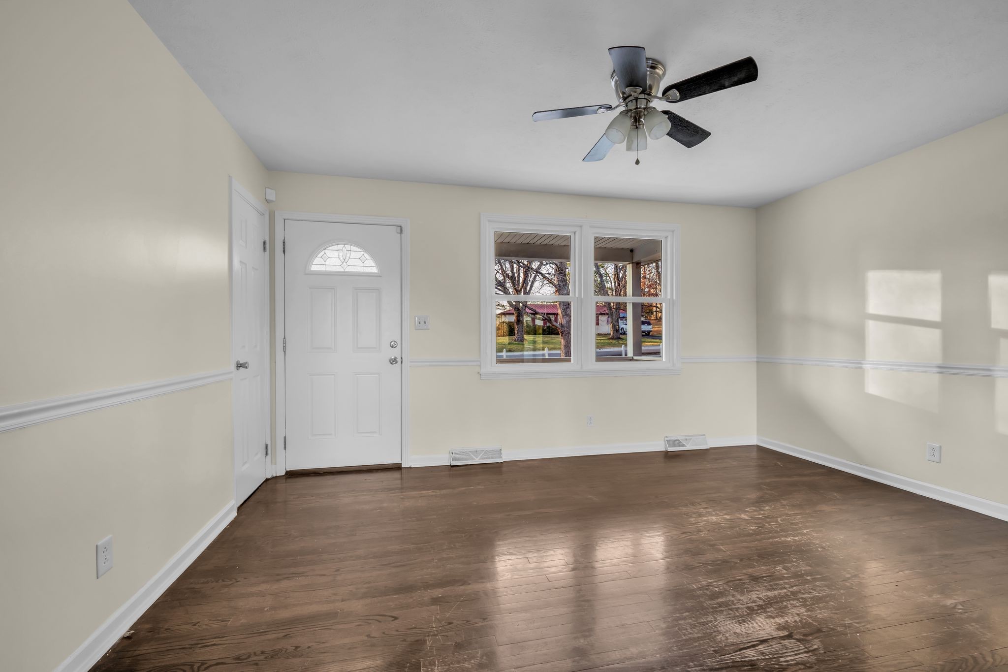 120 Robin Hood Road Dickson, TN 37055 - Photo 7 of 30