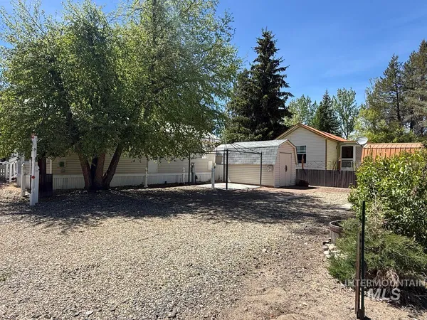$89,900 | 48 B Street, Cascade, ID 83611