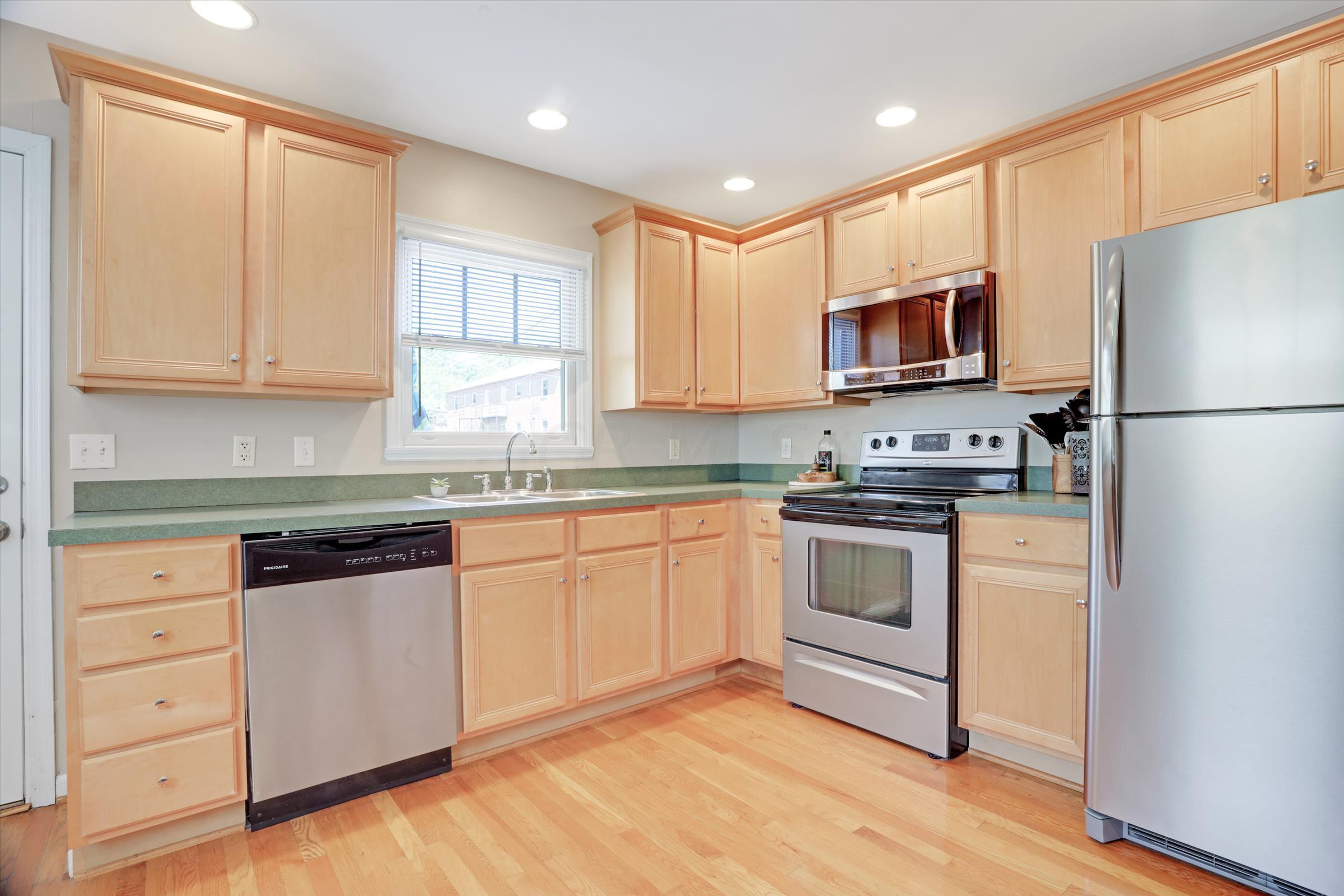 1561 Meadow Road, Unit 1561 Columbus, OH 43212 - Photo 15 of 31