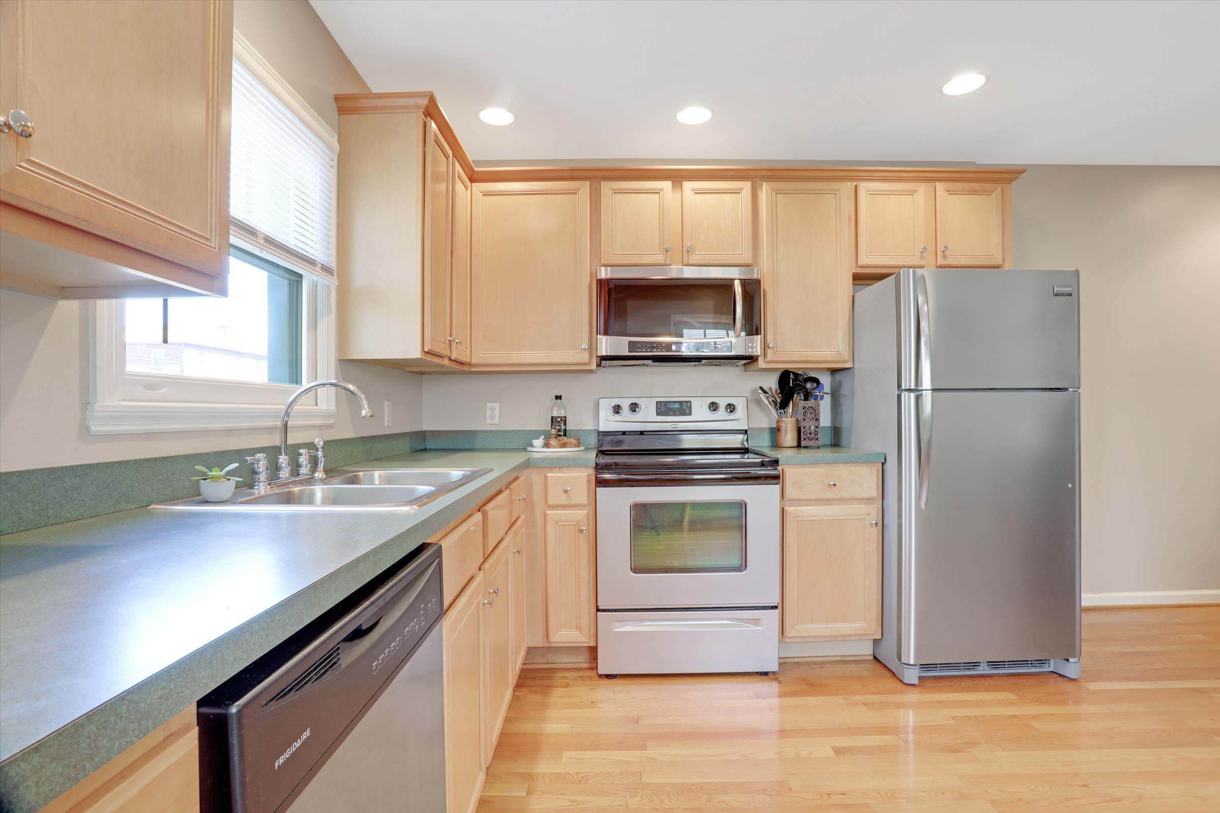 1561 Meadow Road, Unit 1561 Columbus, OH 43212 - Photo 17 of 31