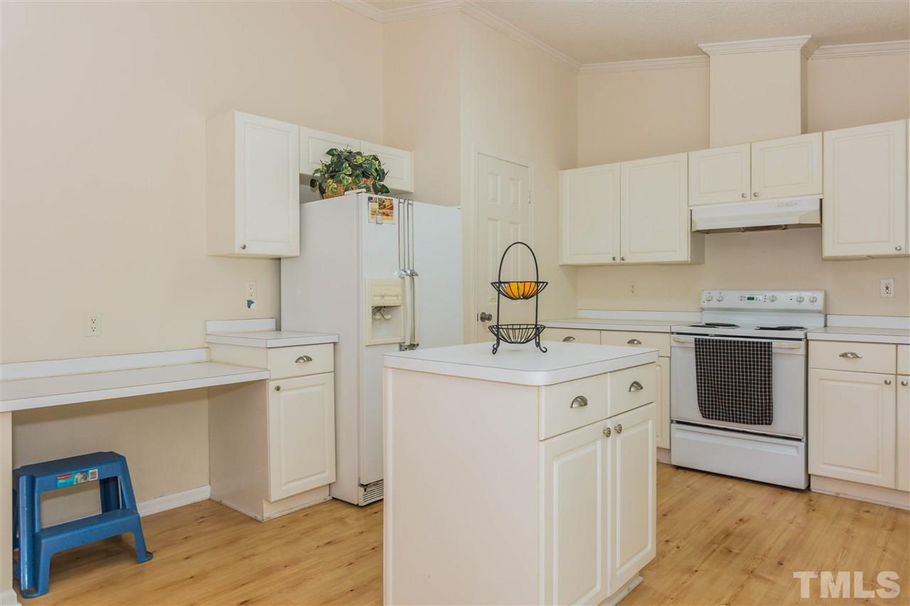 1216 Shackleton Road Apex, NC 27502 - Photo 5 of 22 Gallery Image 5