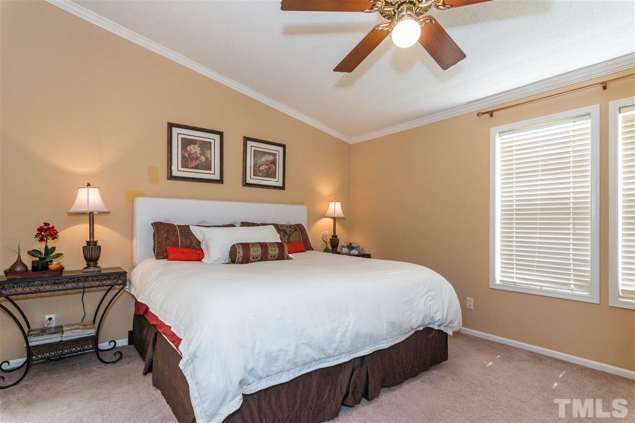 1216 Shackleton Road Apex, NC 27502 - Photo 9 of 22 Gallery Image 9