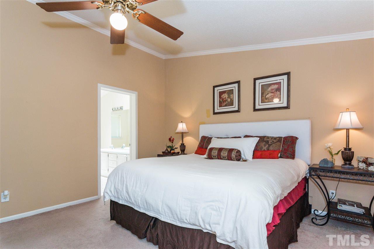 1216 Shackleton Road Apex, NC 27502 - Photo 10 of 22 Gallery Image 10