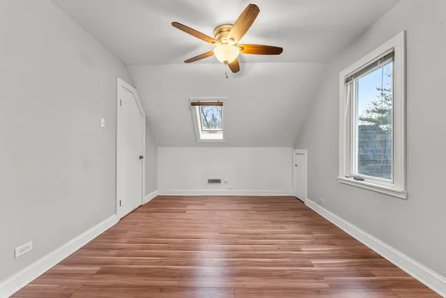 $3,000 | 305 North Grace Street, Lombard, IL 60148