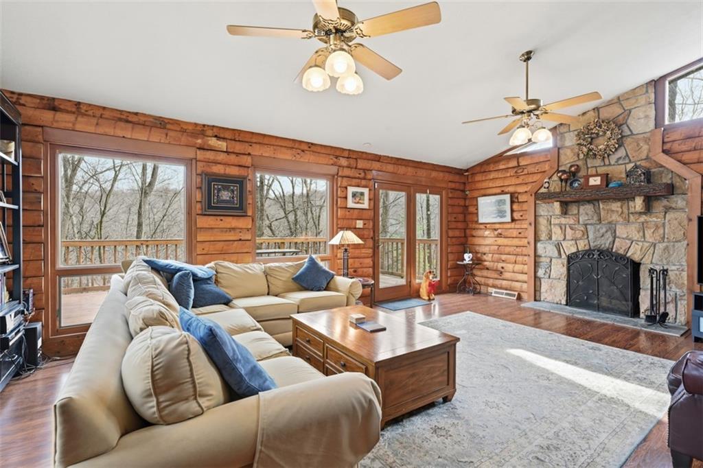335 Mingo Road Wexford, PA 15090 - Photo 12 of 38 Spacious Family Room