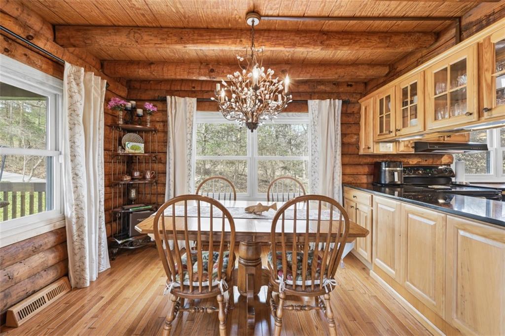 335 Mingo Road Wexford, PA 15090 - Photo 3 of 38 Rich Hardwood Flooring