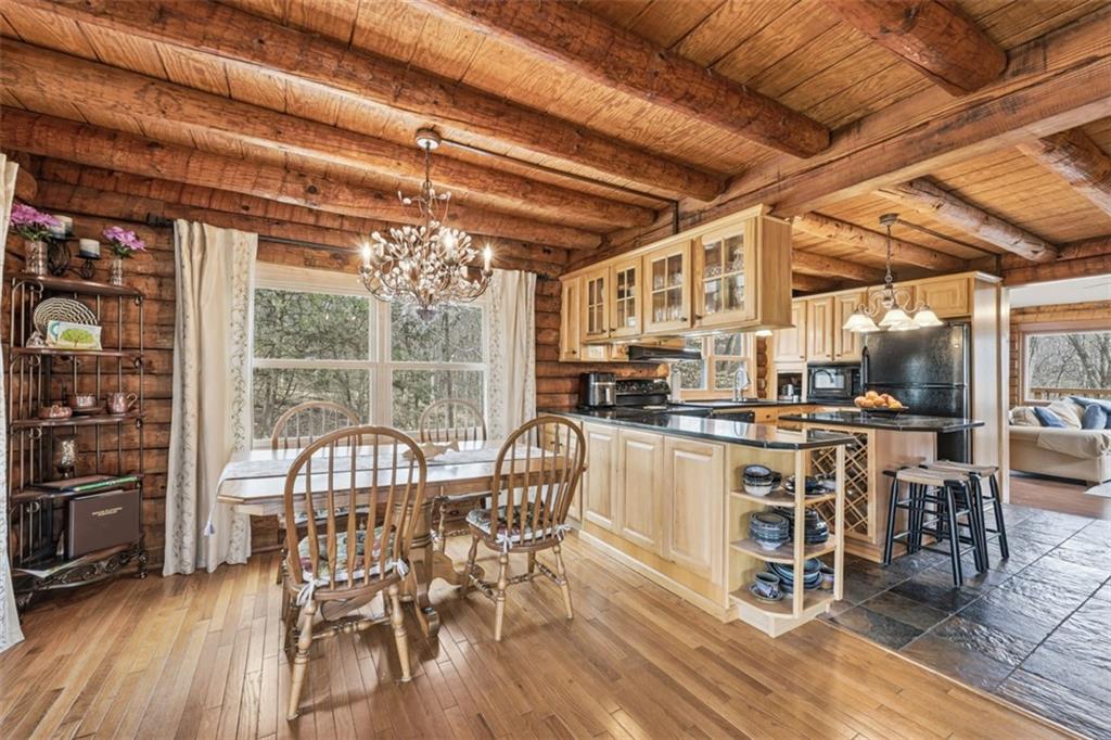 335 Mingo Road Wexford, PA 15090 - Photo 4 of 38 Open and Bright