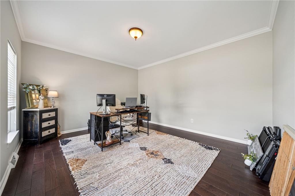 1425 Carnahan Road Pittsburgh, PA 15220 - Photo 15 of 39