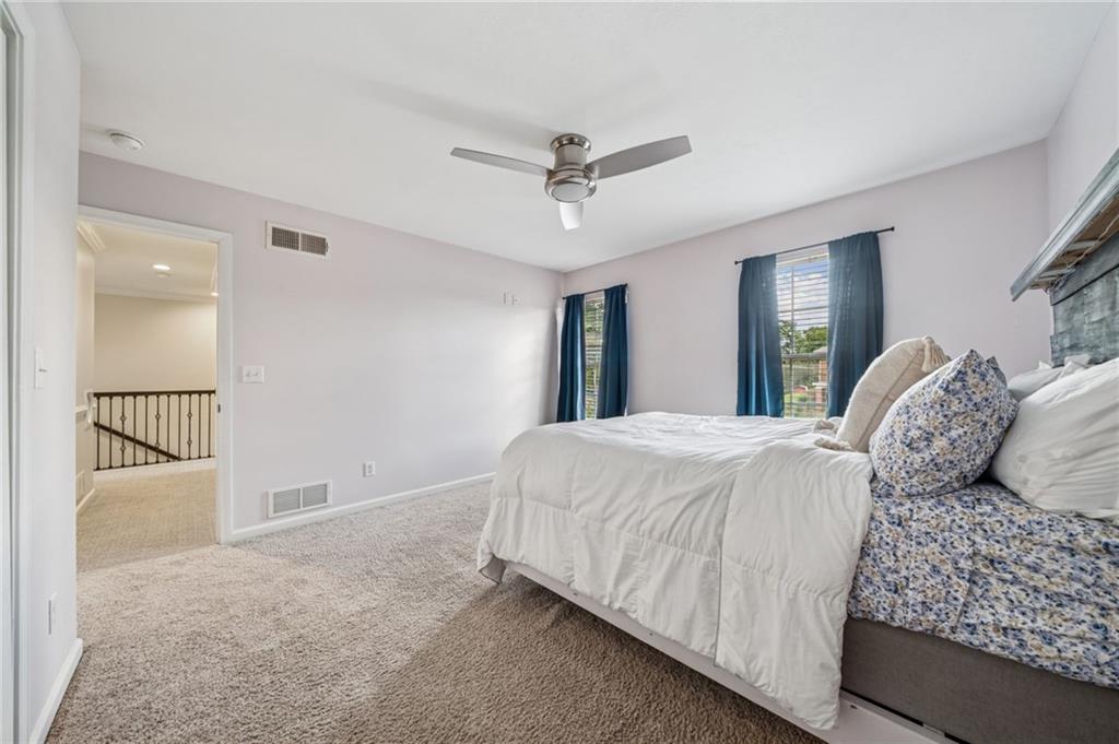 1425 Carnahan Road Pittsburgh, PA 15220 - Photo 23 of 39