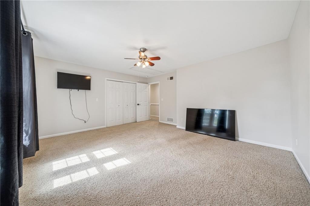 1425 Carnahan Road Pittsburgh, PA 15220 - Photo 27 of 39