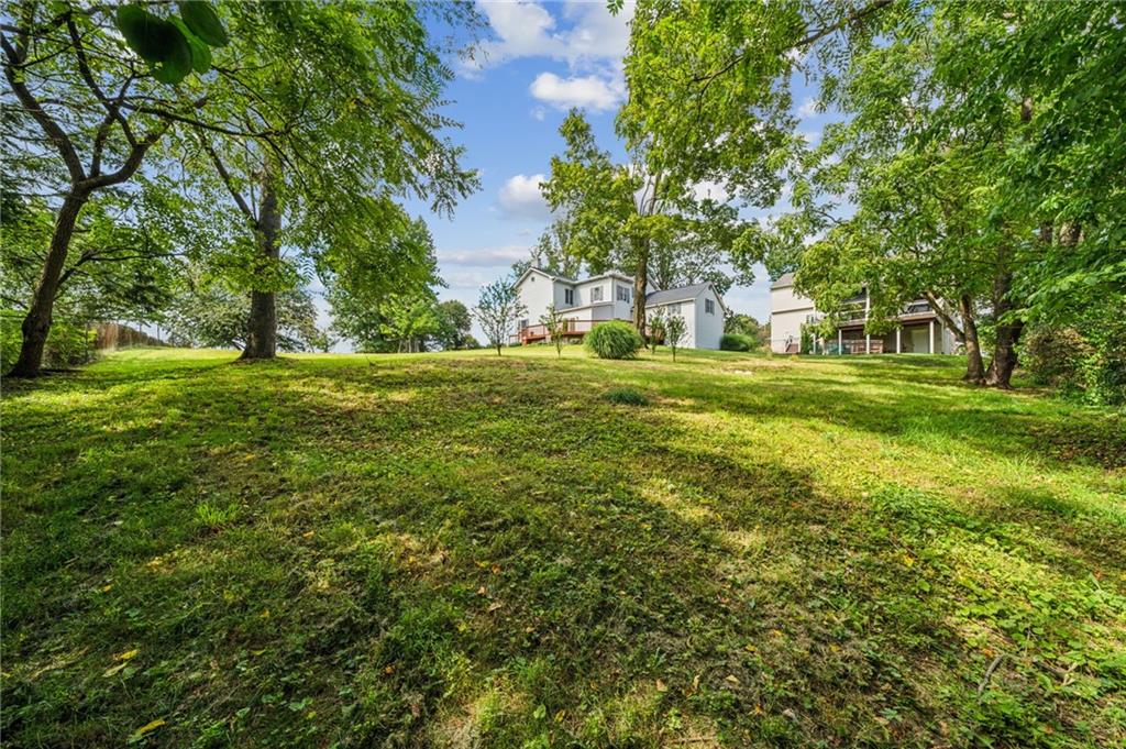 1425 Carnahan Road Pittsburgh, PA 15220 - Photo 33 of 39