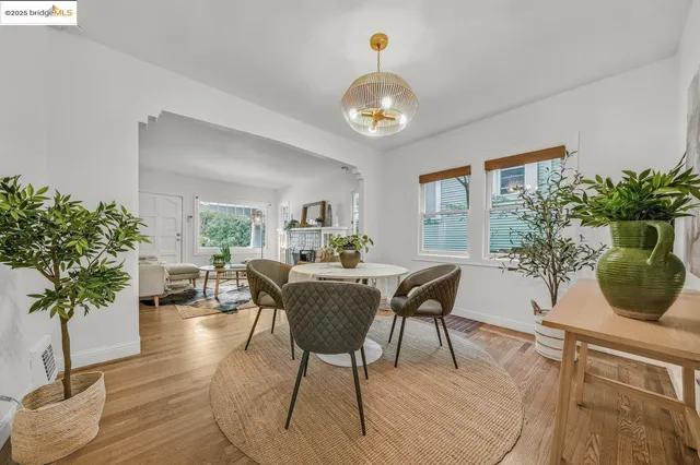 $599,000 | 5925 Outlook Avenue, Oakland, CA 94605