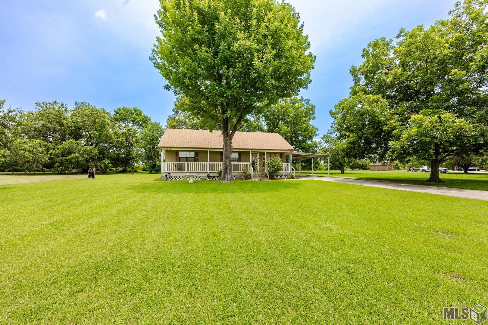 8274 Section Road Port Allen, LA 70767 - Photo 2 of 24