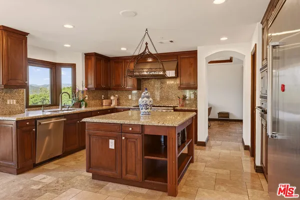 $3,499,000 | 435 Woodbluff Road, Calabasas, CA 91302