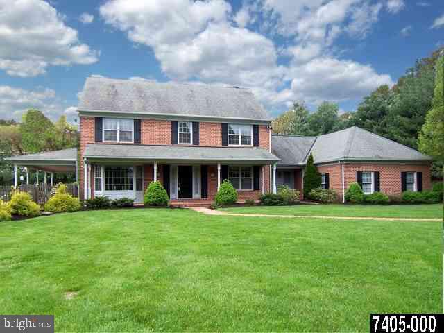 78 Dew Drop Road York, PA 17402 - Photo 1 of 25