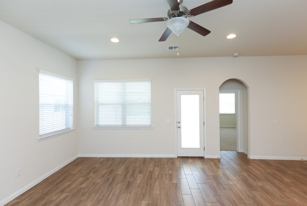 7309 Coit Road Austin, TX 78744 - Photo 14 of 24